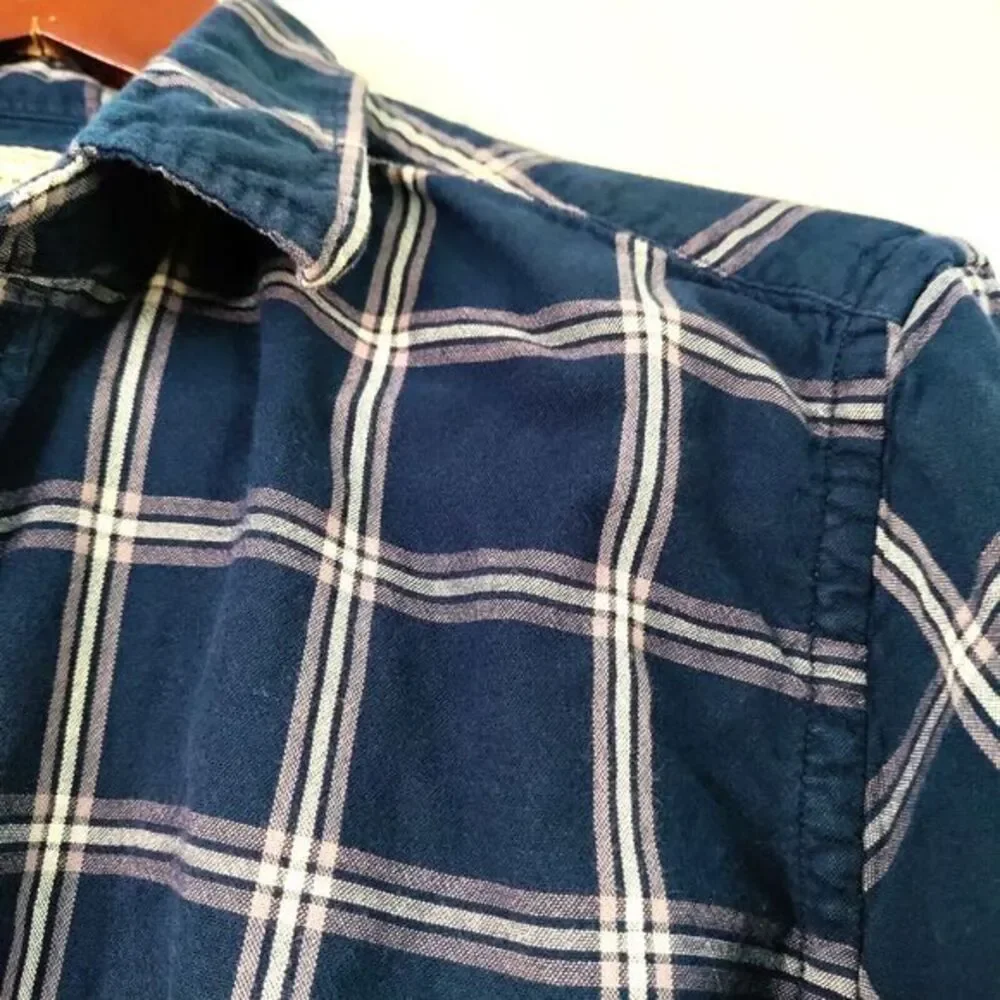 J. Crew Men L Button Blue/White Plaid Long Sleeves Flannel Work Chore Barn Shirt